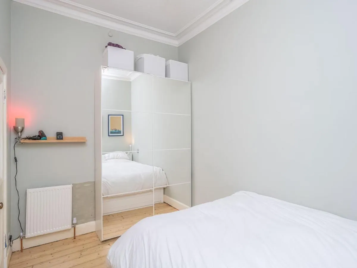 Apartment Pass The Keys Stunning And Modern 1 Bed Flat Near City Centre Edinburgh